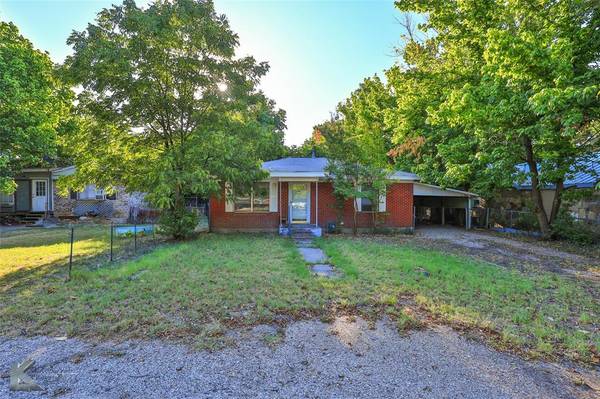 521 Oak Street, Clyde, TX 79510