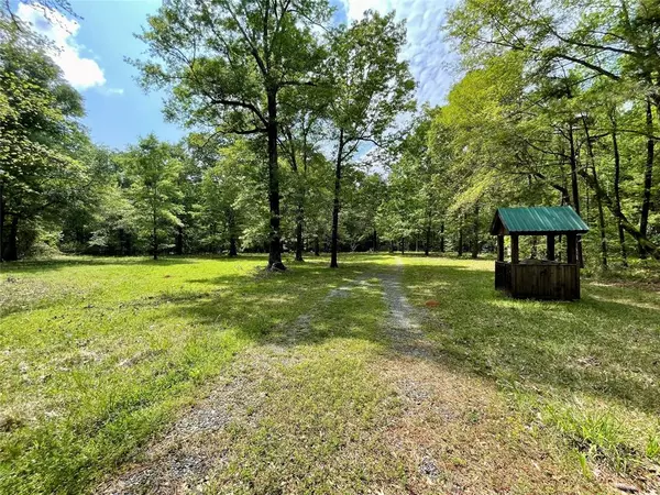 Benton, LA 71006,356 Cottage Grove Road