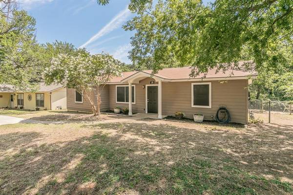 Azle, TX 76020,116 Lynn Drive