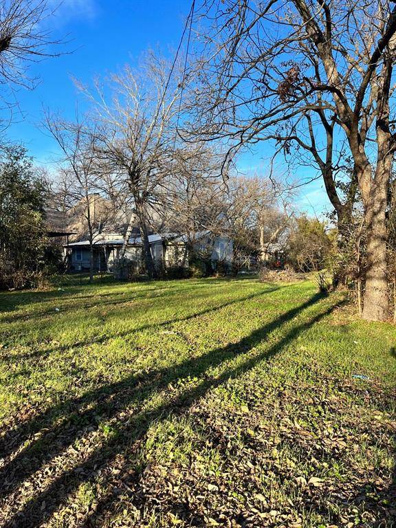 1100 N 16TH Street, Waco, TX 76707