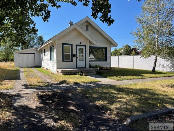 438 W 3rd N, St Anthony, ID 83445