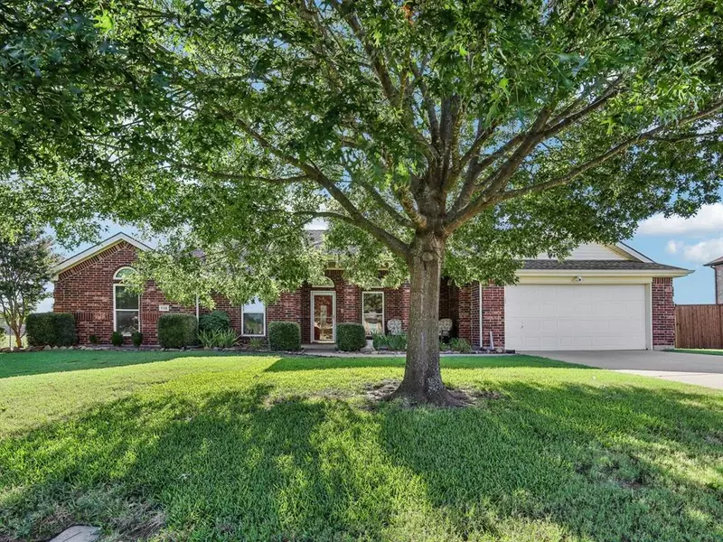 720 Meghann Lane, Waxahachie, TX 75167