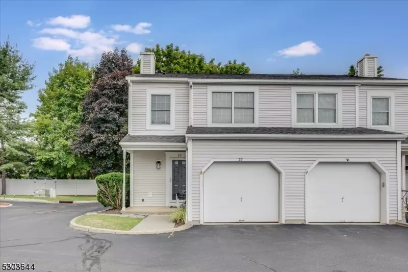 29 Iron Forge Vlg, Pompton Lakes Boro, NJ 07442