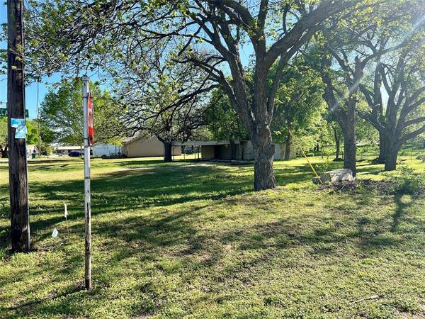 Nocona, TX 76255,400 Dallas Street