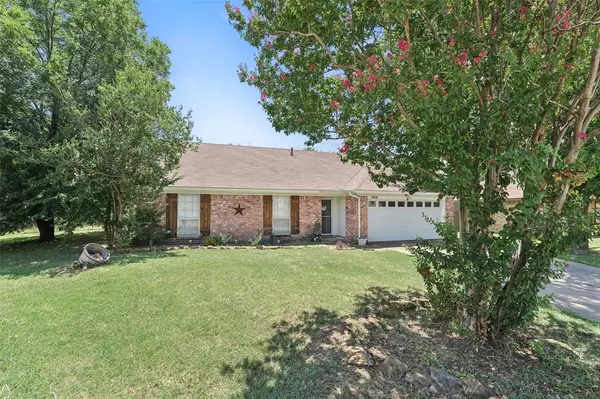 Grand Prairie, TX 75052,3918 Woodhaven Lane