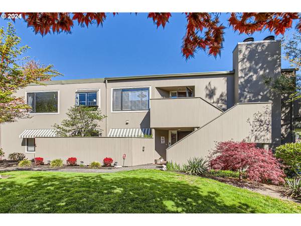 Portland, OR 97217,543 N TOMAHAWK ISLAND DR #4