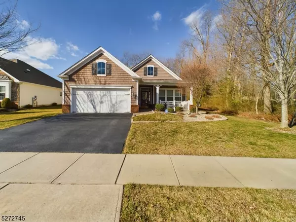 5 E Sistene Ct, Howell Twp., NJ 07727