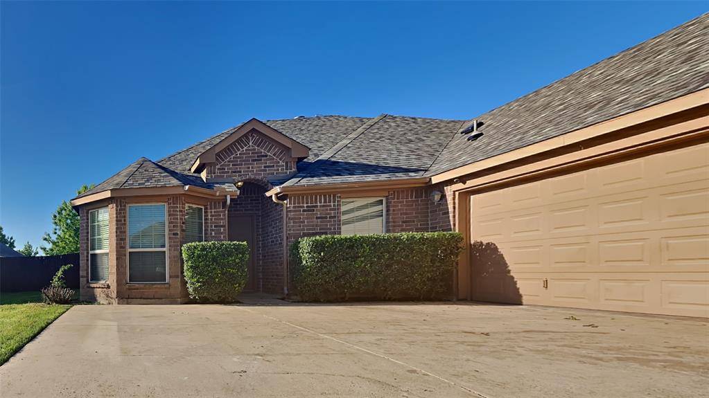 110 Troy Lane, Red Oak, TX 75154