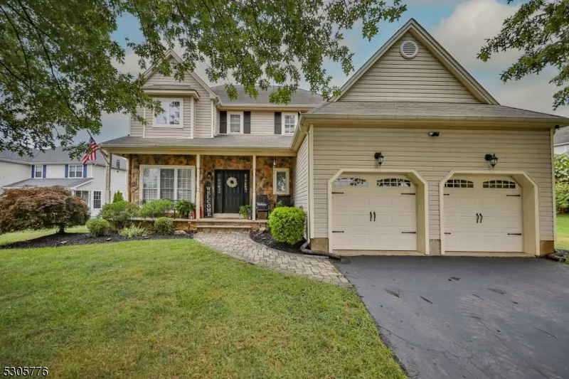 51 Buckley Hill Dr, Lopatcong Twp., NJ 08865