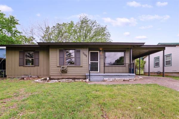 1132 Redbud, Denison, TX 75020