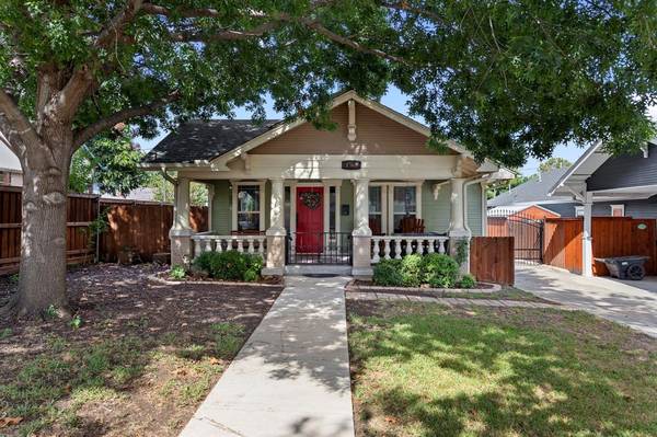 1702 Lee Avenue, Fort Worth, TX 76164