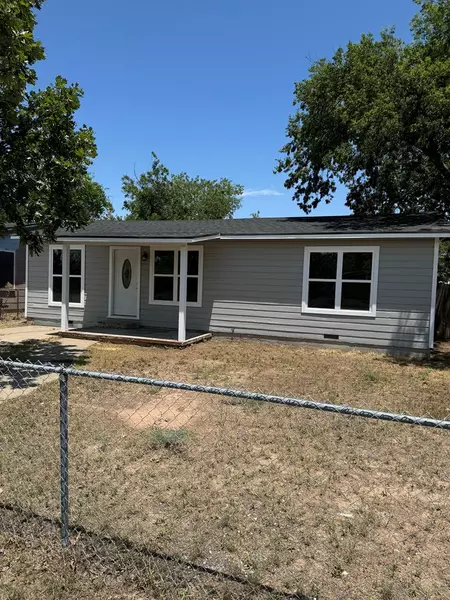 206 N Montague Ave, San Angelo, TX 76905