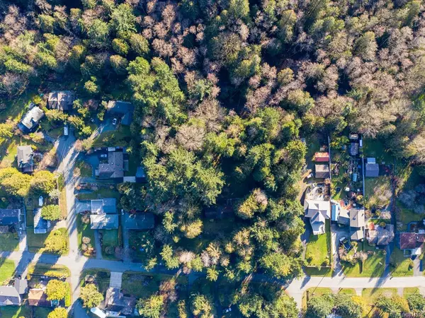 Lantzville, BC V0R 2H0,7055 Caillet Rd