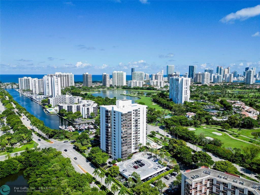 3375 N Country Club Dr #709, Miami, FL 33180