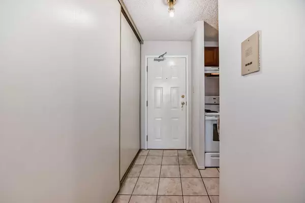 Calgary, AB T2R 0N7,924 14 AVE Southwest #1603