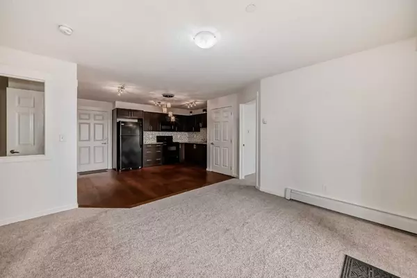 Calgary, AB T2Z 4R2,755 Copperpond BLVD SE #2110