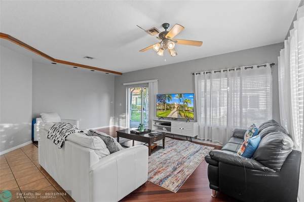 Deerfield Beach, FL 33442,4758 SW 12th Pl