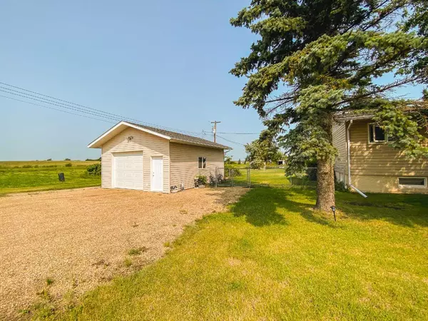 Eaglesham, AB t0h 1h0,5206 50 ST