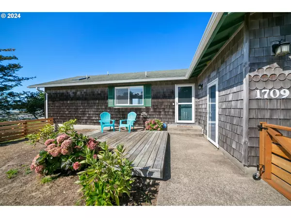 Waldport, OR 97394,1709 NW CARTER CT