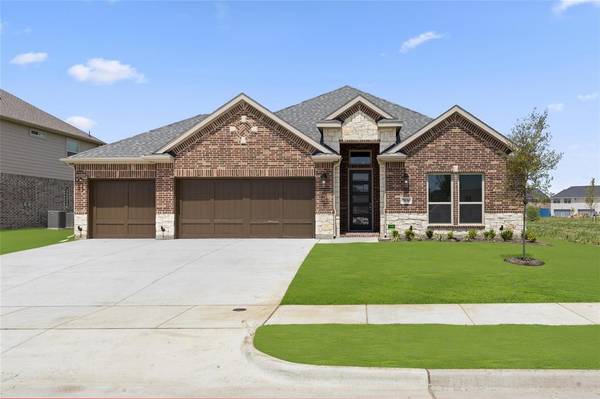 7036 Capanna Trail, Grand Prairie, TX 75054