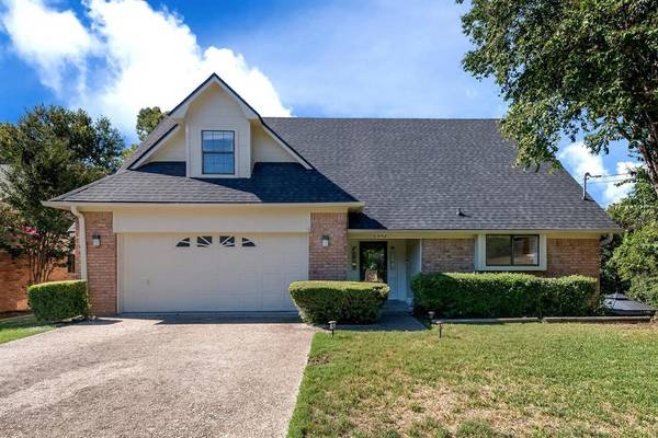 6904 Viking Drive, Waco, TX 76710