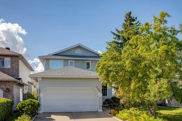 Calgary, AB T3G 4C3,235 Arbour Wood Close NW