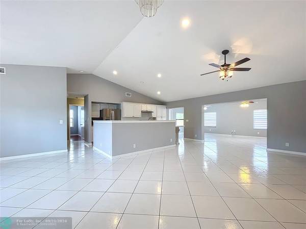 Boca Raton, FL 33434,9846 Majorca Pl