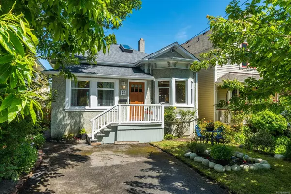 Victoria, BC V8R 1M3,1336 Grant St