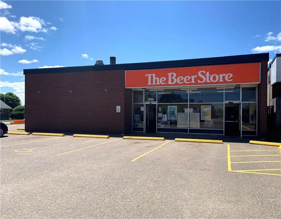 Barry's Bay, ON K0J 1B0,19619 OPEONGO Line