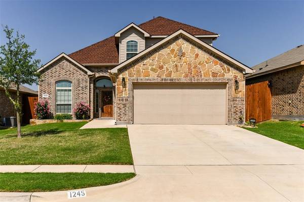 1245 Glen Court, Weatherford, TX 76087