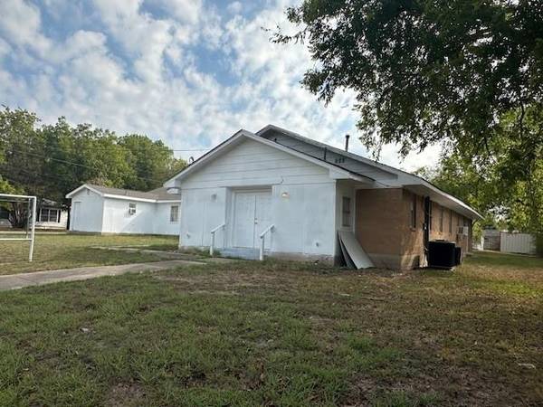 4203 3rd Street, Greenville, TX 75401