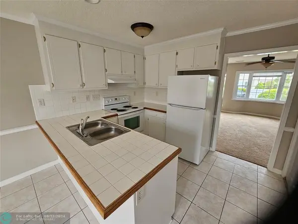 Other City - Not In The State Of Florida, NC 28590,2370 Vineyard #K-7