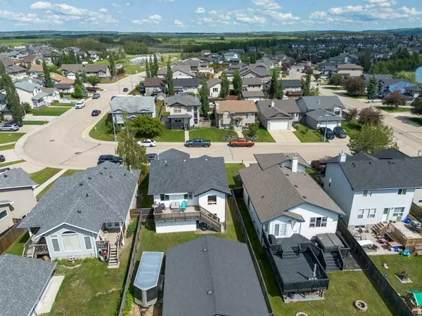 Blackfalds, AB T4M 0E2,13 Pine CRES