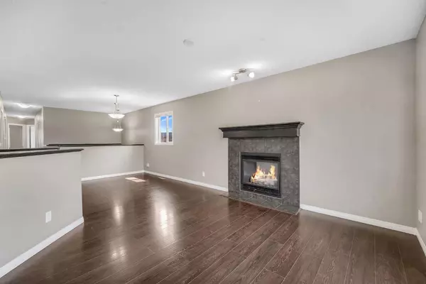 Calgary, AB T3J 0K1,34 Saddlebrook CIR NE