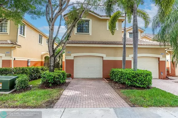 3923 TREE TOP DR  #3923, Weston, FL 33332