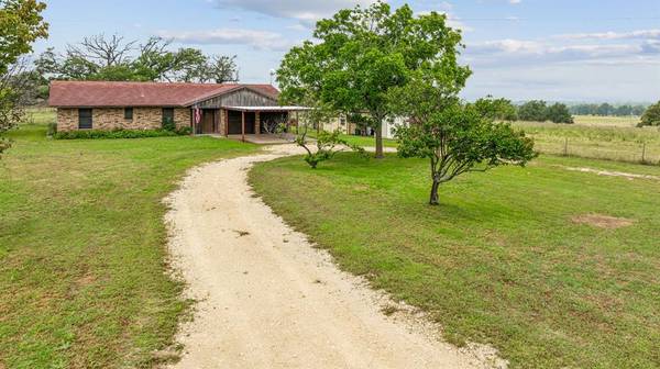 Stephenville, TX 76401,2887 County Road 456