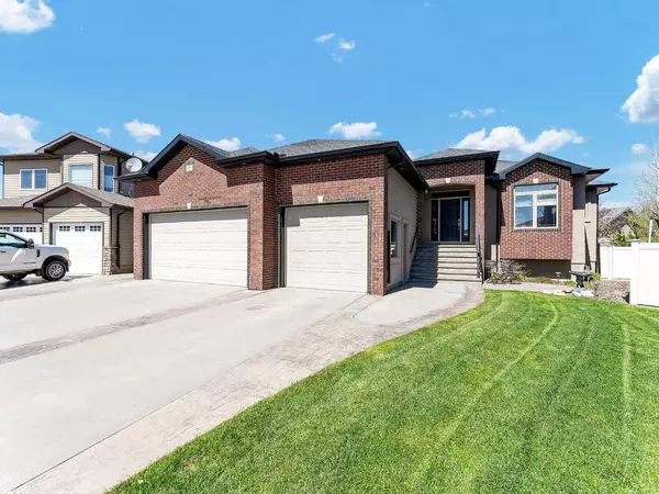 Medicine Hat, AB T1B0G1,26 Stratton Mews SE