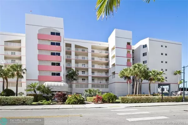 18260 N Bay Rd  #304, Sunny Isles Beach, FL 33160