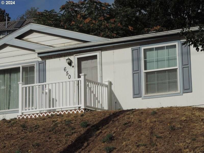 White Salmon, WA 98672,650 E JEWETT BLVD