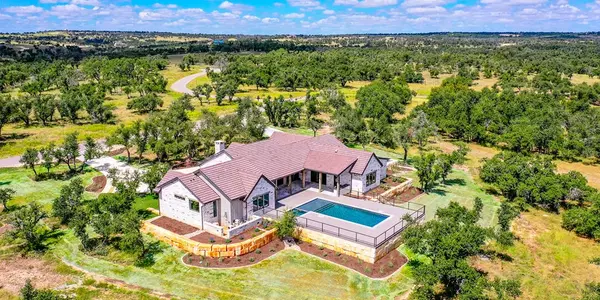 Fredericksburg, TX 78624,395 -- Lago Vista Dr