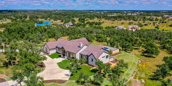 Fredericksburg, TX 78624,395 -- Lago Vista Dr