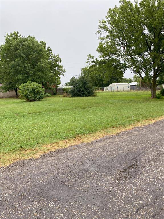 121 Rs County Road 1535, Point, TX 75472