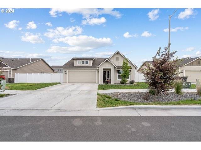 548 W THEATER LN, Hermiston, OR 97838