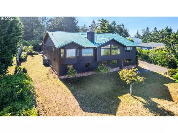 91160 CAPE ARAGO HWY, Coos Bay, OR 97420