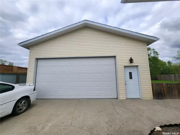 North Weyburn, SK S0C 1X0,225 3rd STREET