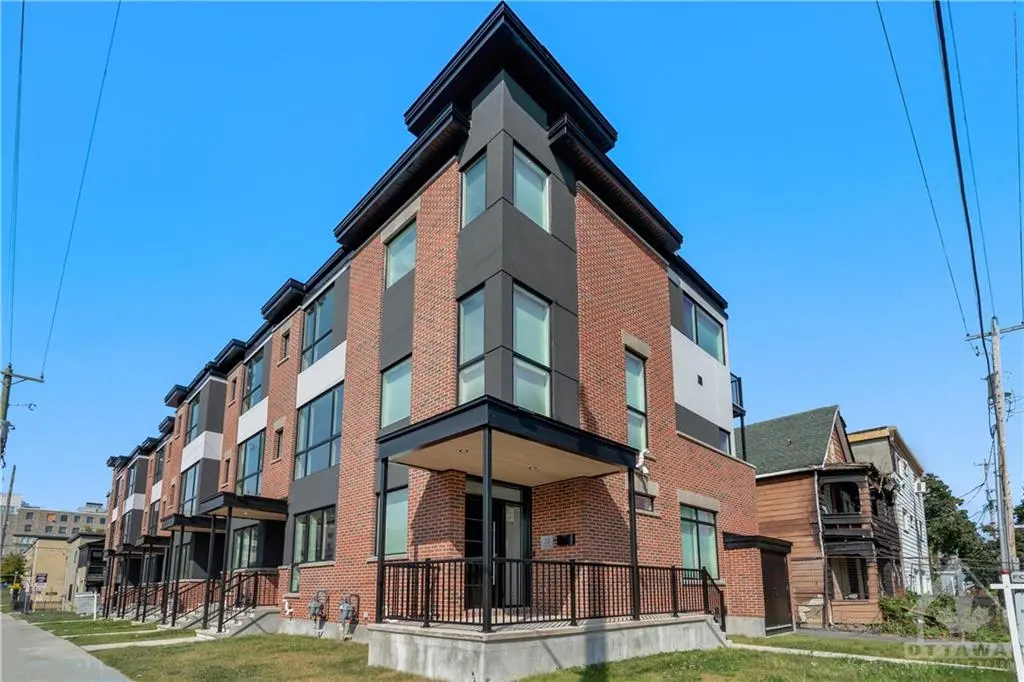 75 GUIGUES AVE, Ottawa, ON K1N 5H8