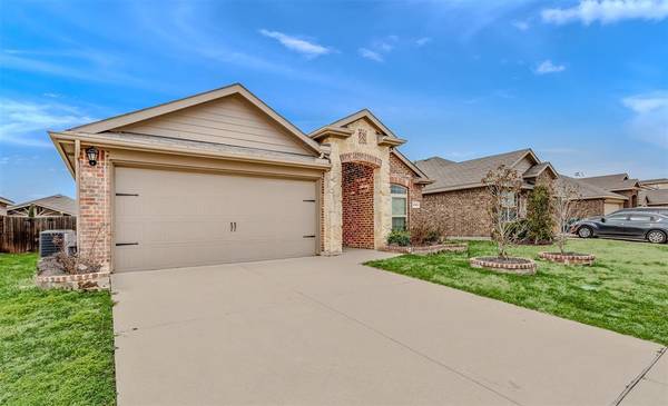 2228 Torch Lake Drive,  Forney,  TX 75126