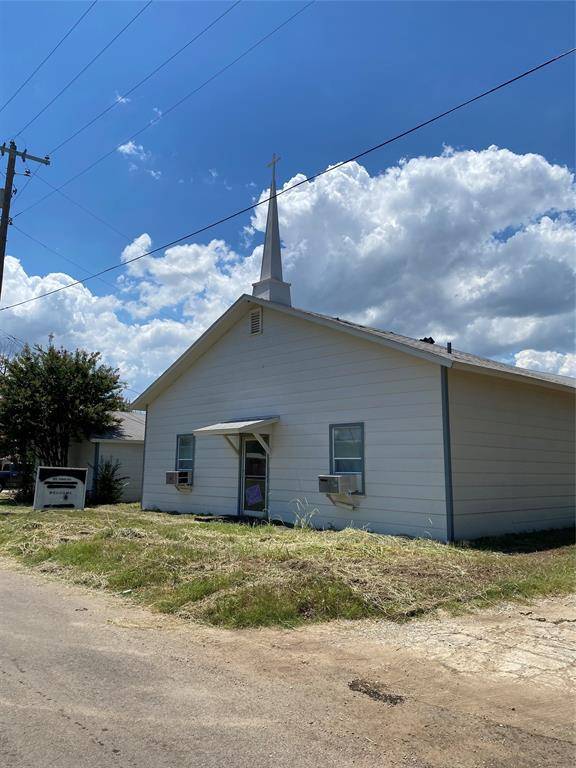 300 Simmons Street, Brownwood, TX 76801