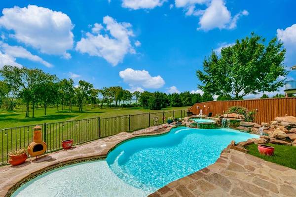 1718 Benedict Court, Rowlett, TX 75088