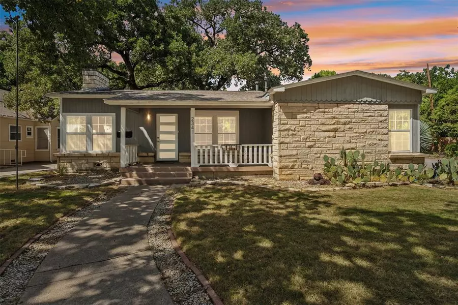 2341 Honeysuckle Avenue, Fort Worth, TX 76111